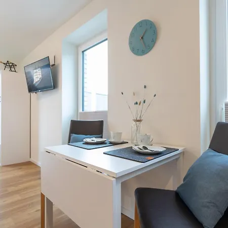 Nord-west - Direkt Am Nordseedeich Mit Blick Auf Den Apartman Nordstrand