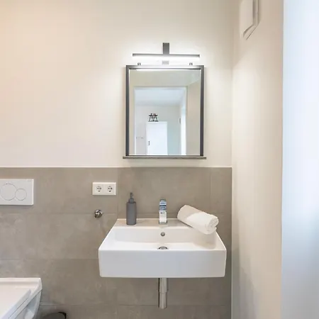 Nord-west - Direkt Am Nordseedeich Mit Blick Auf Den Nordstrand